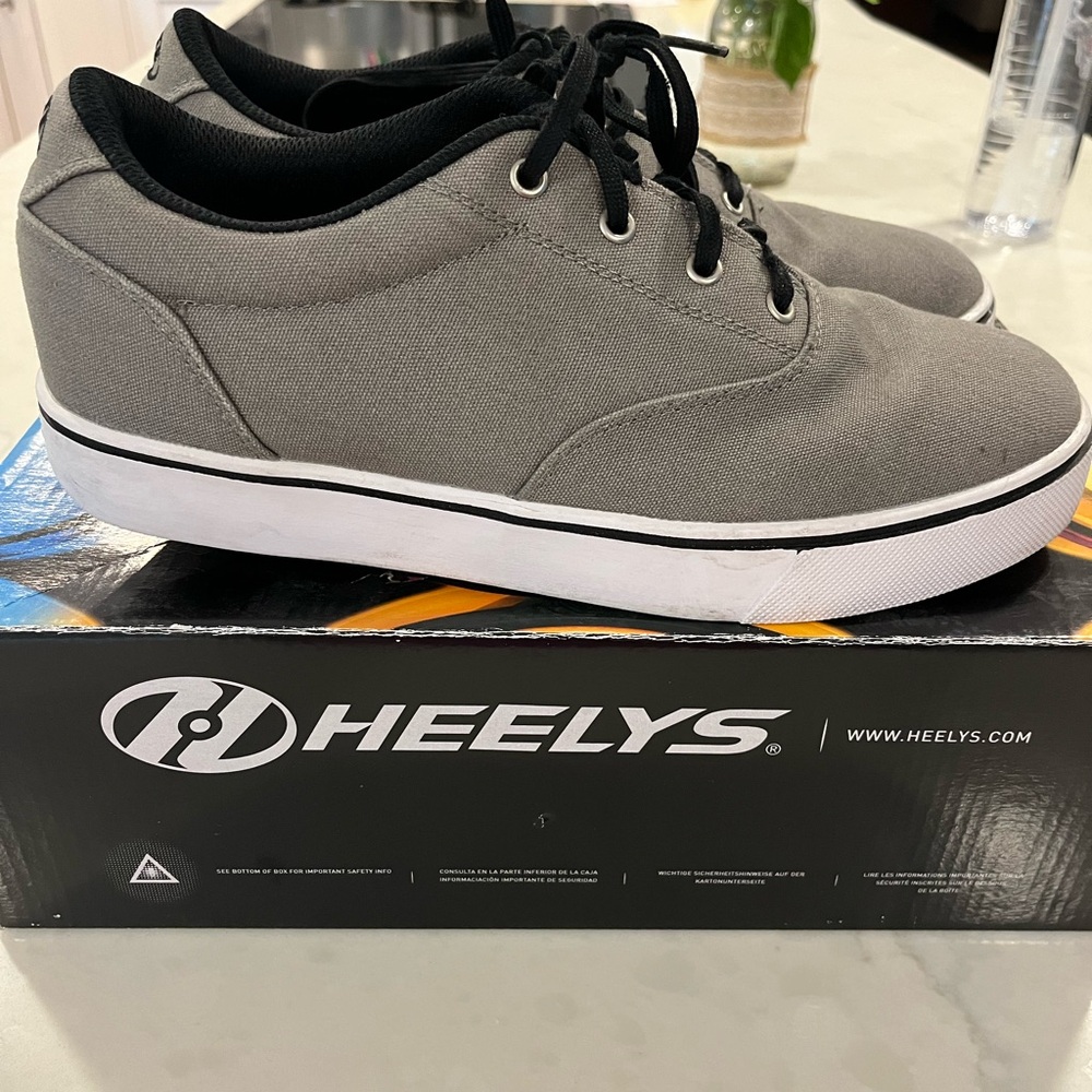 Heelys, Men’s Size 10